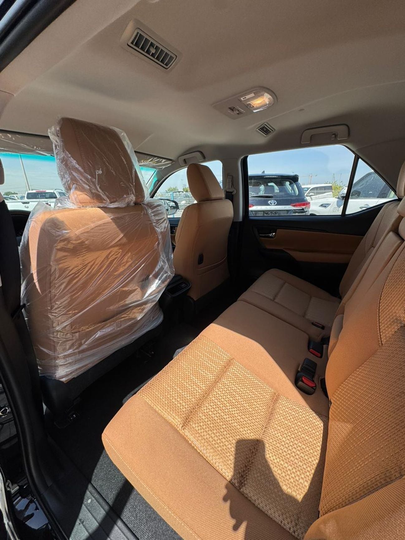 تويوتا فورتونر Toyta Fortuner 2.4L Diesel 155HP!