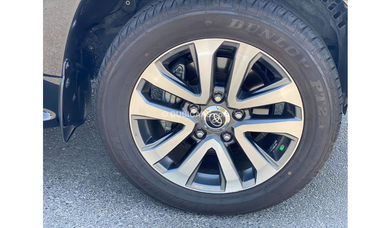 Toyota Land Cruiser VXR GCC SPEC UNDER WARRANTY