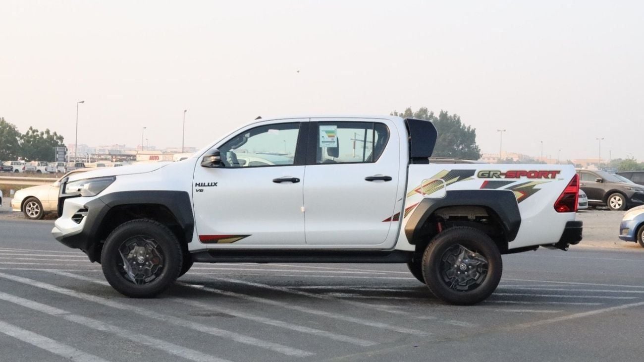 تويوتا هيلوكس STD DC TRD 4.0L AWD