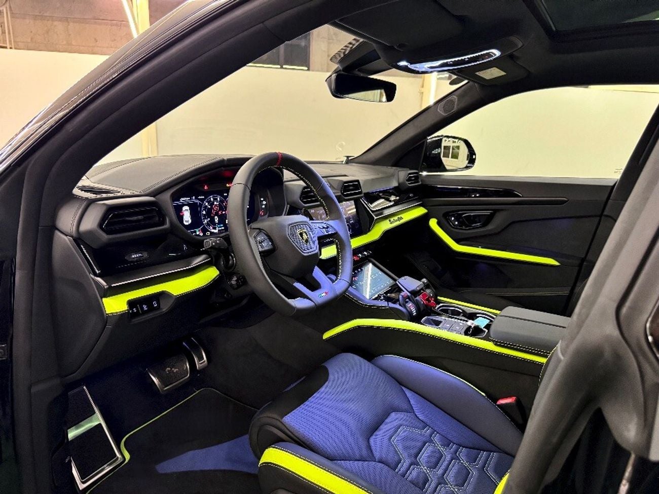 Lamborghini Urus MYCAR DUBAI | LAMBORGINI URUS SE 820 HP | 2026 | NIGHT VISION | BLACK PACKAGE | FULL OPTION |