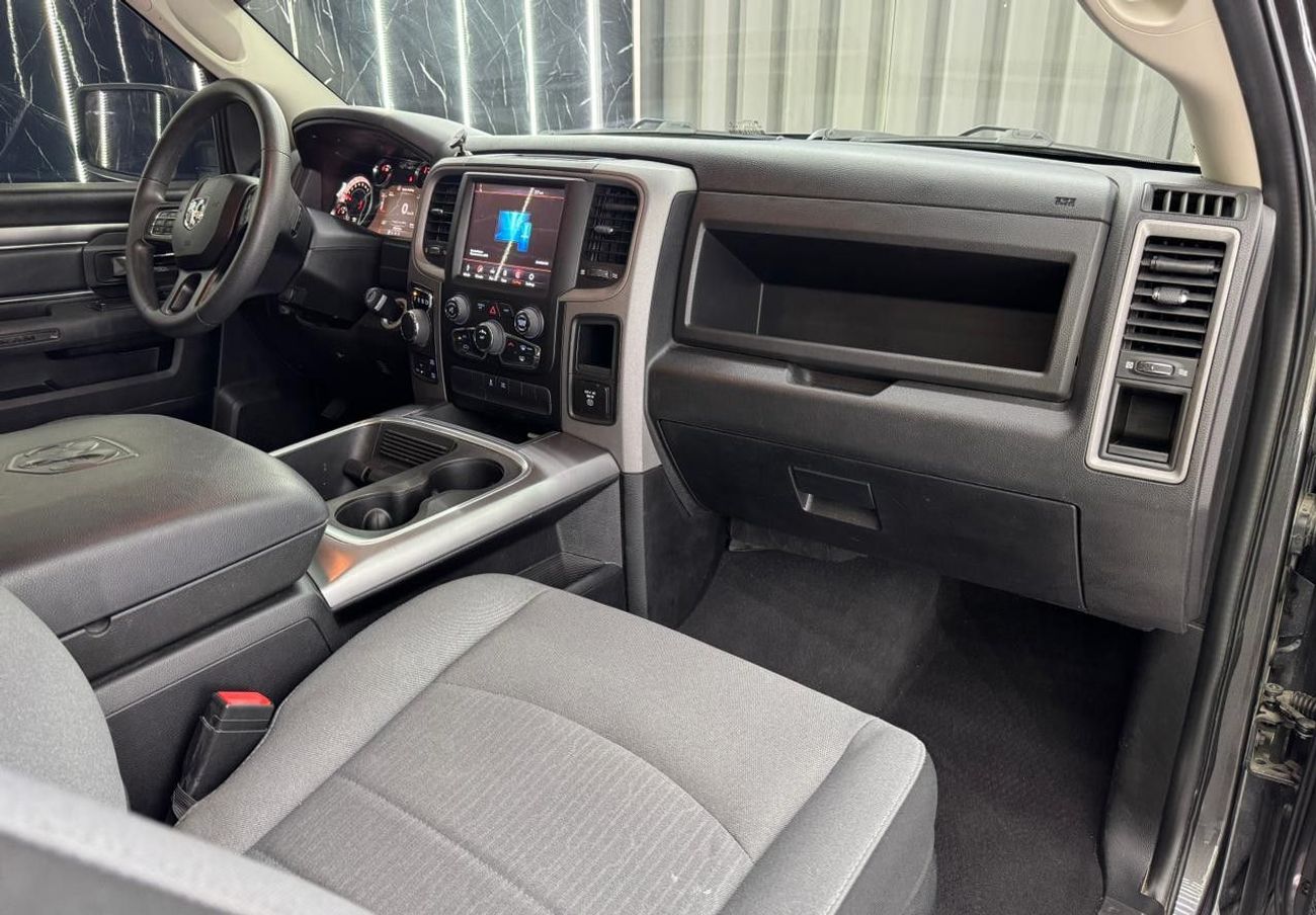 Dodge RAM 1500 Dodge RAM 1500  |  5.7 L HEMI V8 VVT | 8 Speed | GCC |