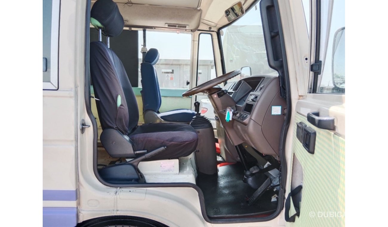 نيسان سيفيليان NISSAN CIVILIAN BUS RIGHT HAND DRIVE (PM1360)