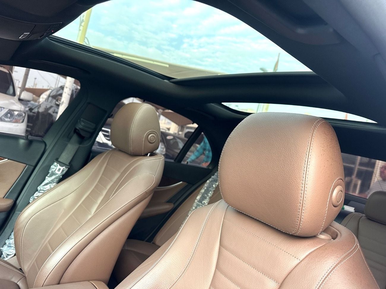 مرسيدس بنز E300