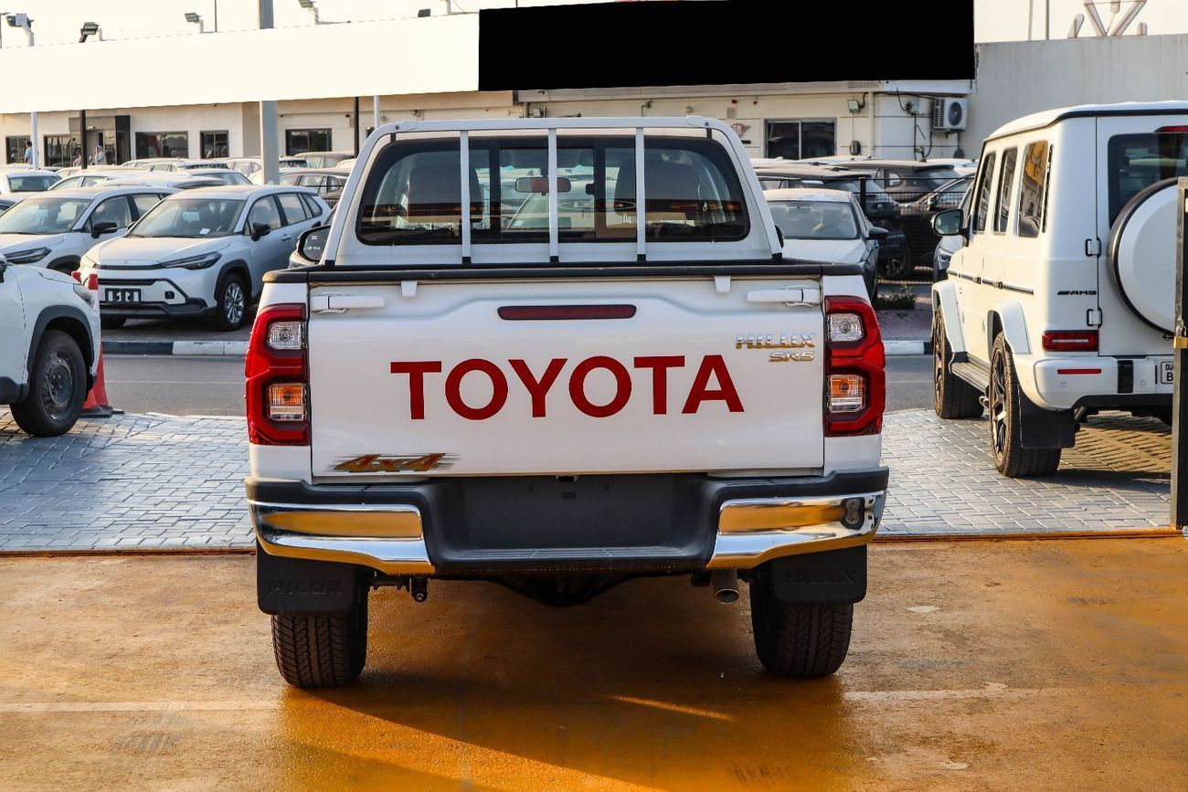 تويوتا هيلوكس  Toyota Hilux (TGN126) 2.7L 4WD – 2026 Model (Manual, 4 Doors)