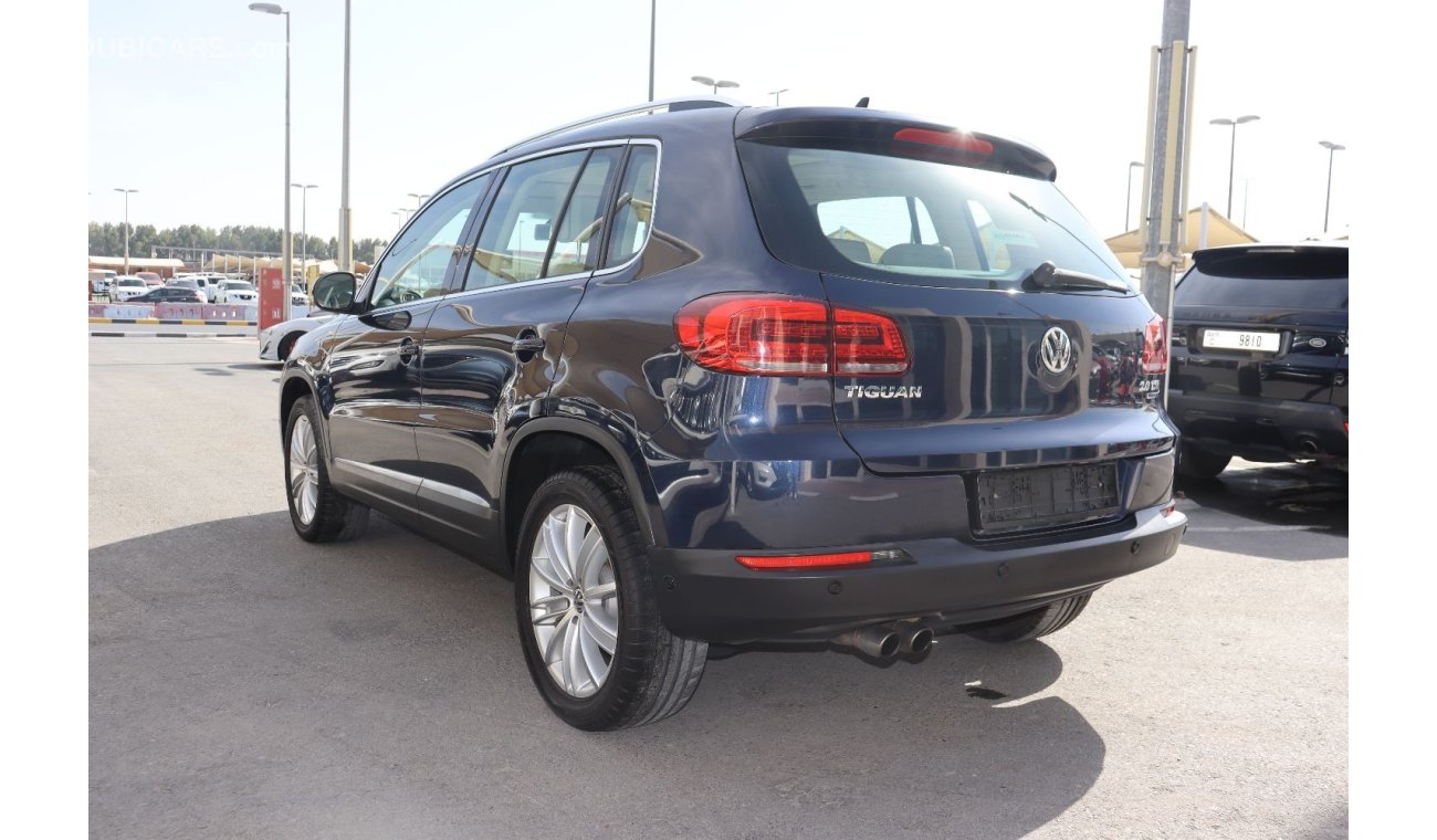 Volkswagen Tiguan SE Volkswagen Tiguan 2.0T GCC 2015