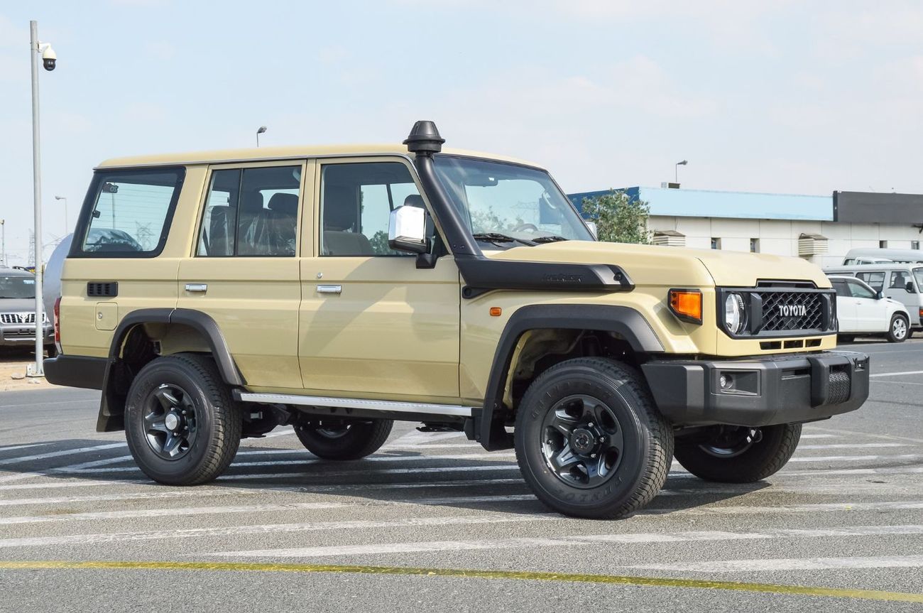 Toyota Land Cruiser 70 LX76 V8 4.5L DSL New Shape 2024YM
