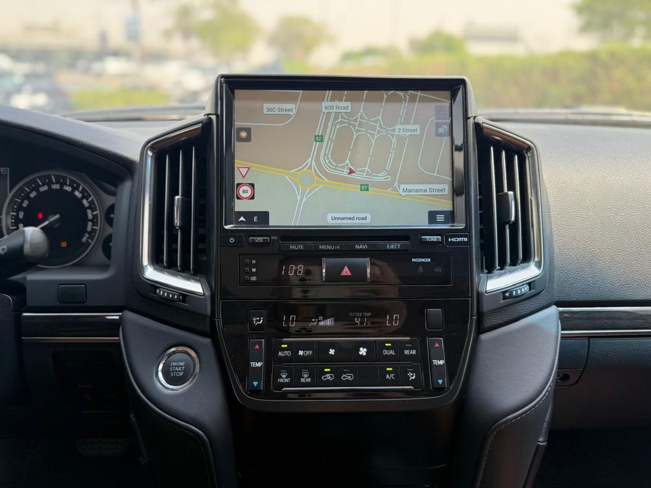 تويوتا لاند كروزر Land Cruiser GXR 4.0L Petrol V6 Grand Touring Full Option 2021 Model