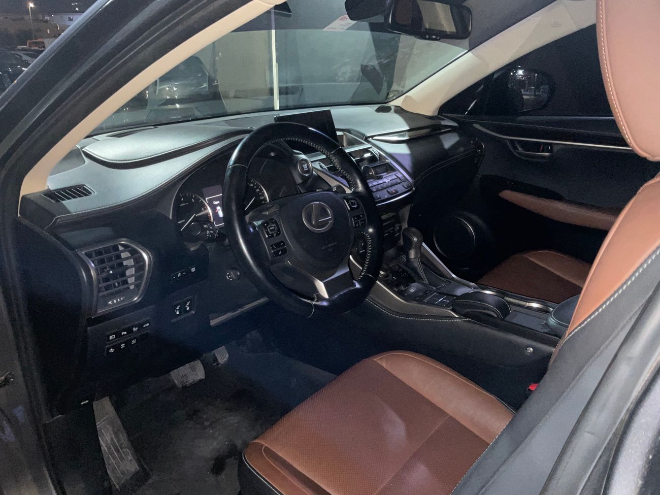 لكزس NX200t Platinum | شامل الضمان | 0 ﺪﻔﻋﺓ ﺃﻮﻟﻯ