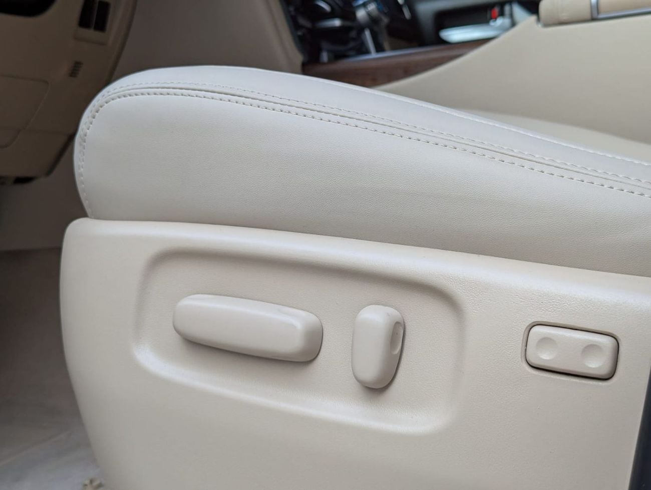 Toyota Land Cruiser Toyota landcruise 2015 Model Modified 2024 Model GXR 4.0L Engine Colour Black Transmission Automatic