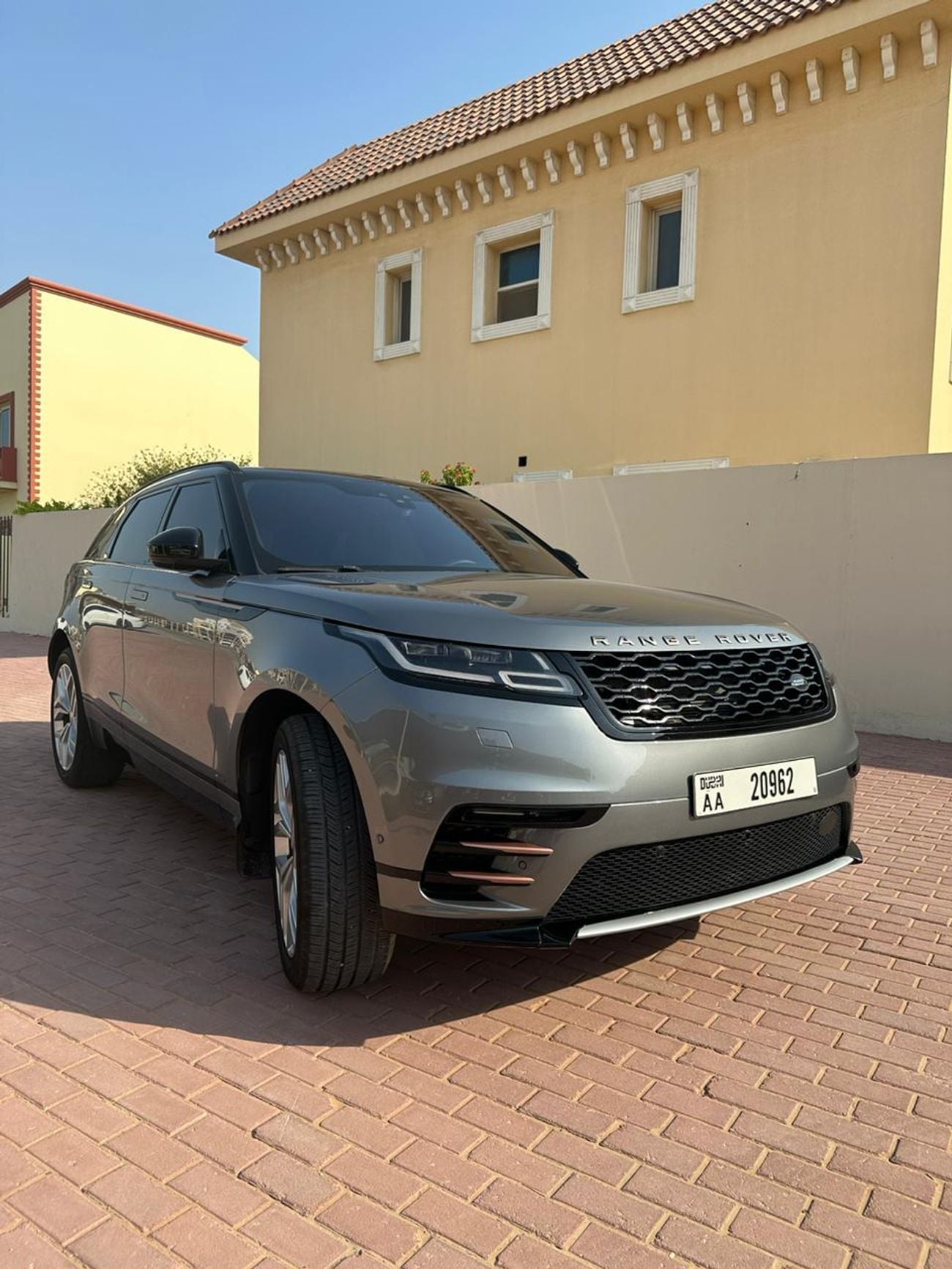 Land Rover Range Rover Velar P250 R-Dynamic HSE 2.0L