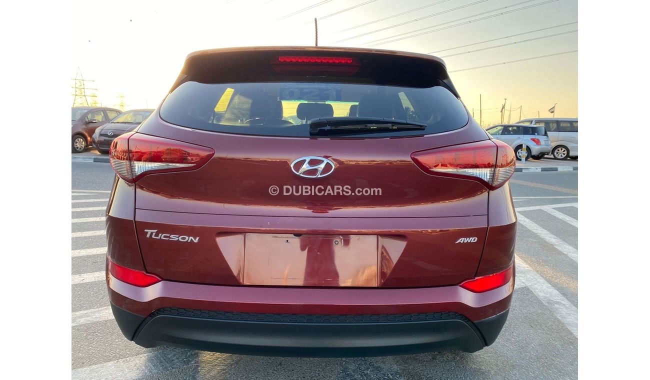 Hyundai Tucson 2018 HYUNDAI TUCSON AWD / 2.0 / MID OPTION