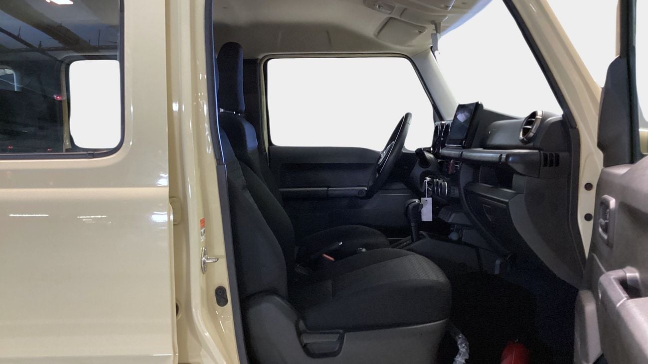 سوزوكي جيمني GLX | upto AED 20,000 Ramadan Discount | شامل الضمان | 0 ﺪﻔﻋﺓ ﺃﻮﻟﻯ