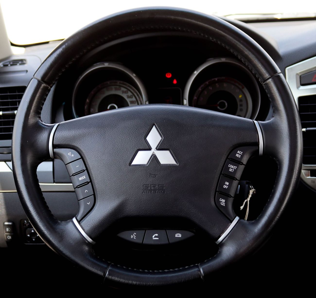 Mitsubishi Pajero Mitsubishi Pajero | 3.0L | 2022 | GCC Original Paint Accident-Free In Excellent Condition 1092 P.M