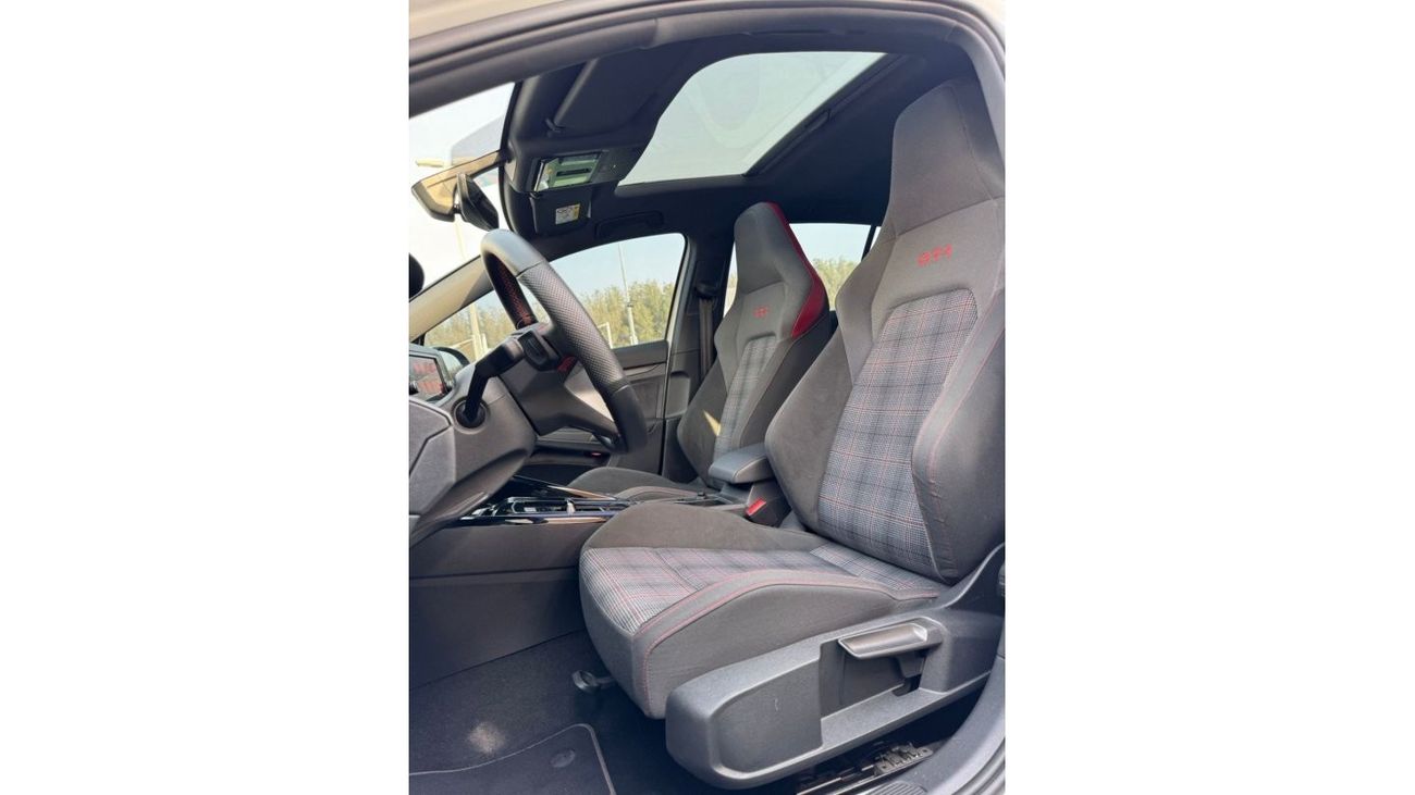 Volkswagen Golf VOLKSWAGEN GOLF GTI 2023 GCC FULL OPTION ORIGINAL PAINT UNDER WARRANTY PERFECT CONDITION