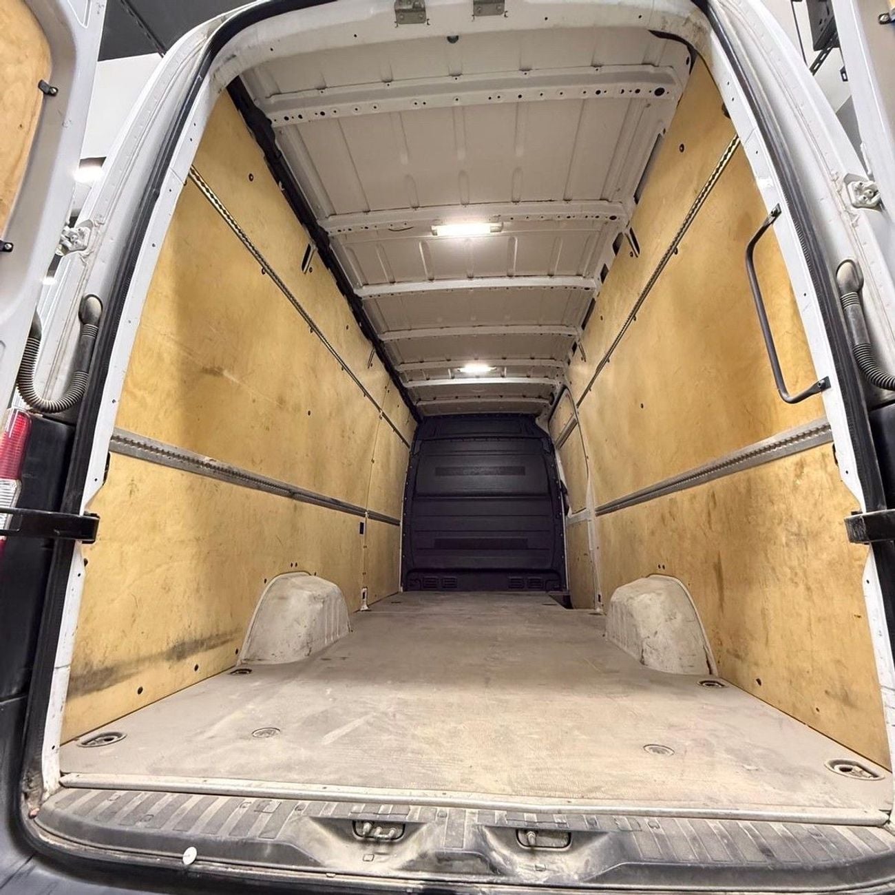 مرسيدس بنز سبرينتر manual Mercedes-Benz V-Class 220 2018 مواصفات خليجية