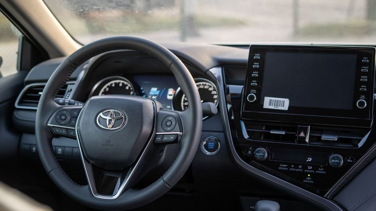 Toyota Camry XLE 2.5L XLE Executive 2.5L Petrol [FOR EXPORT TO AFRICA ONLY]