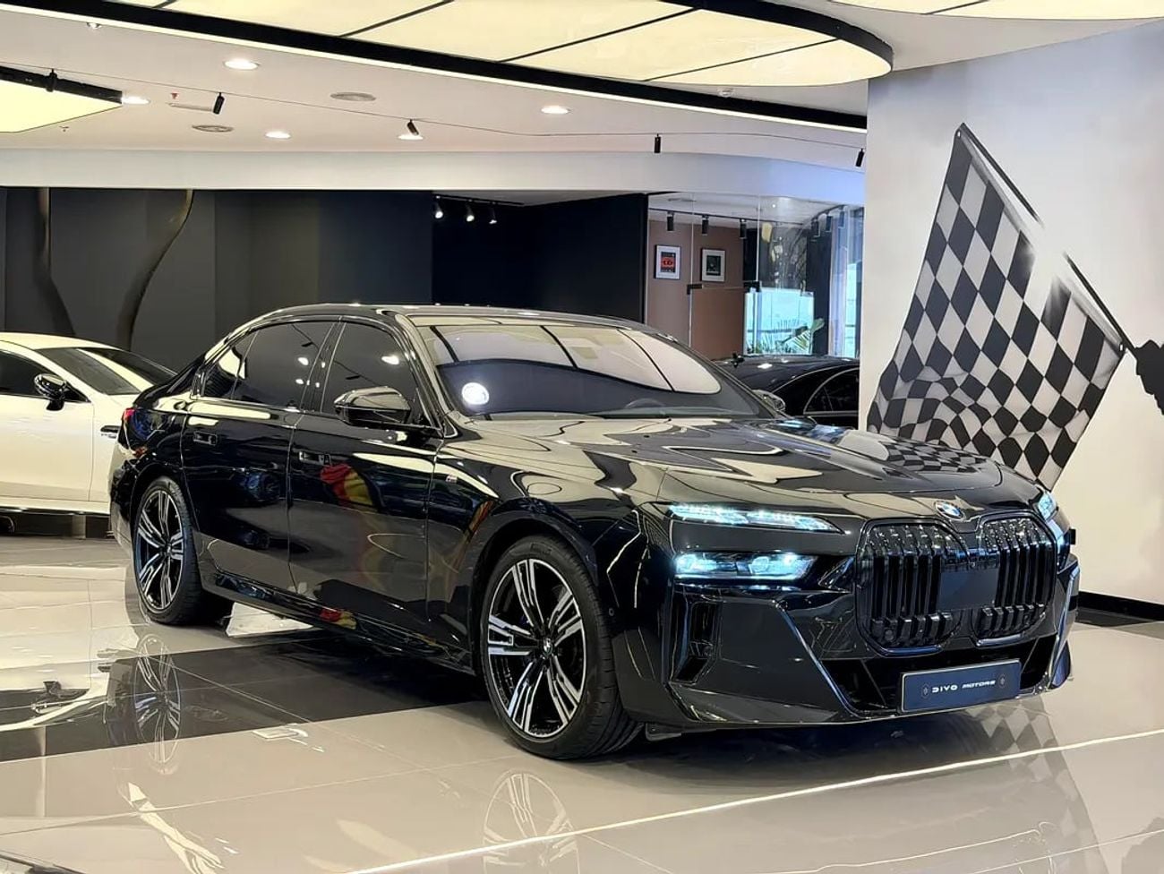 بي أم دبليو 760Li 760Li xDrive GCC Specs