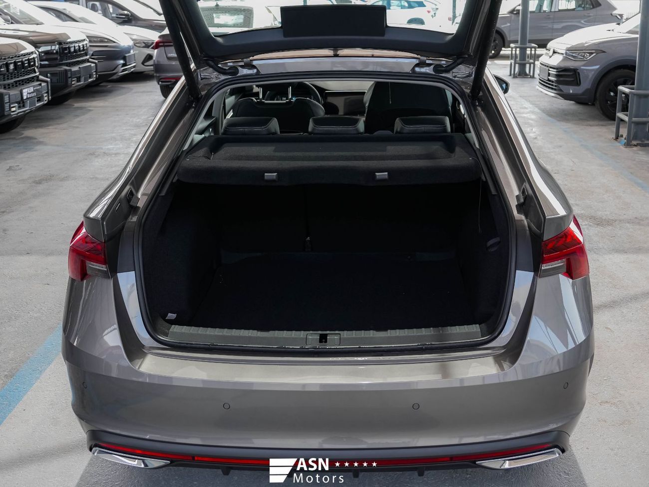 سكودا أوكتافيا PRO TSI280 Luxury Edition 2025 (Export Price)