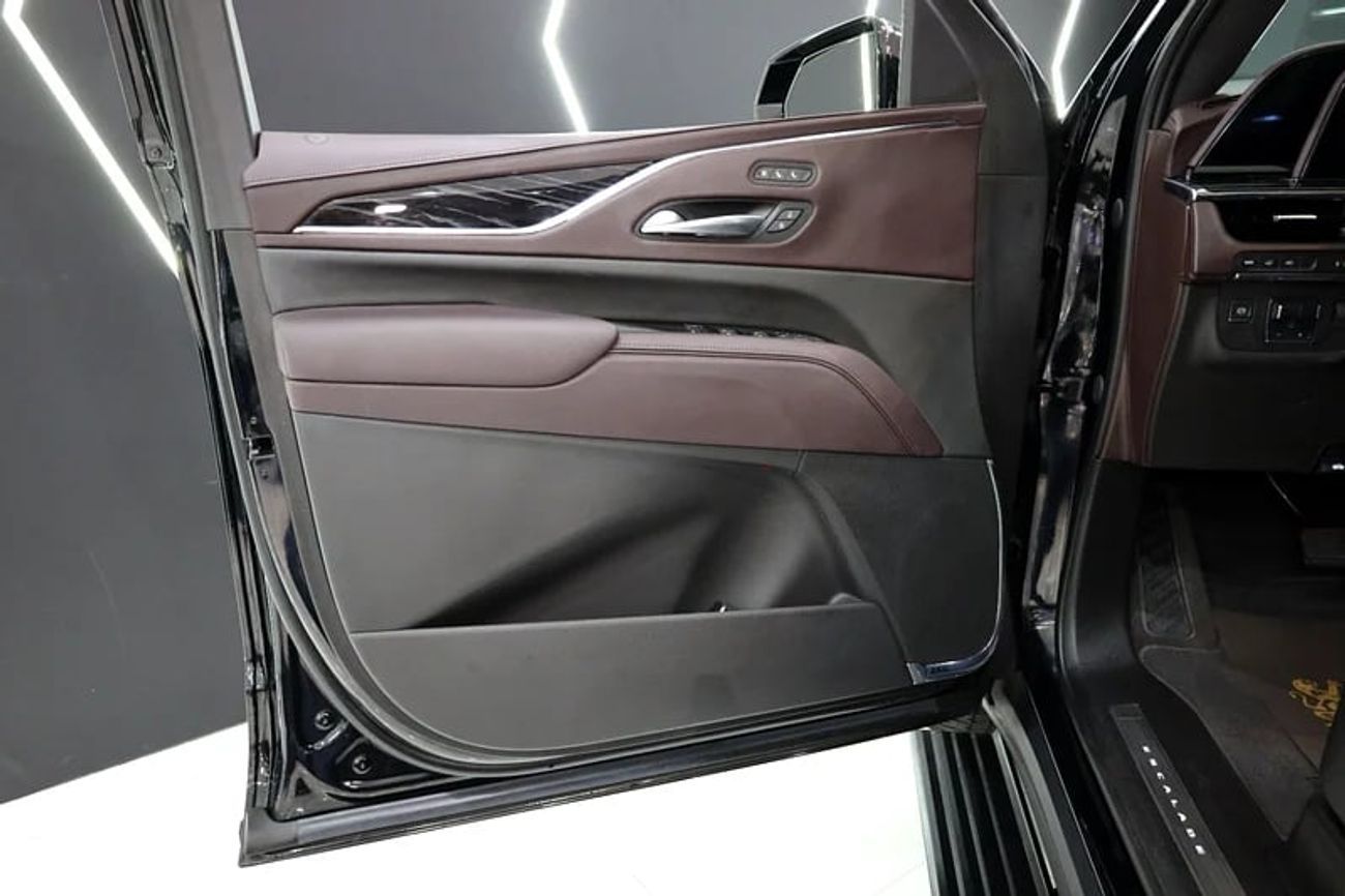 Cadillac Escalade Escalade-V 6.2L Rear-Seat Entertainment, Al Ghandi Warranty + Service Till 07/08/2029!!