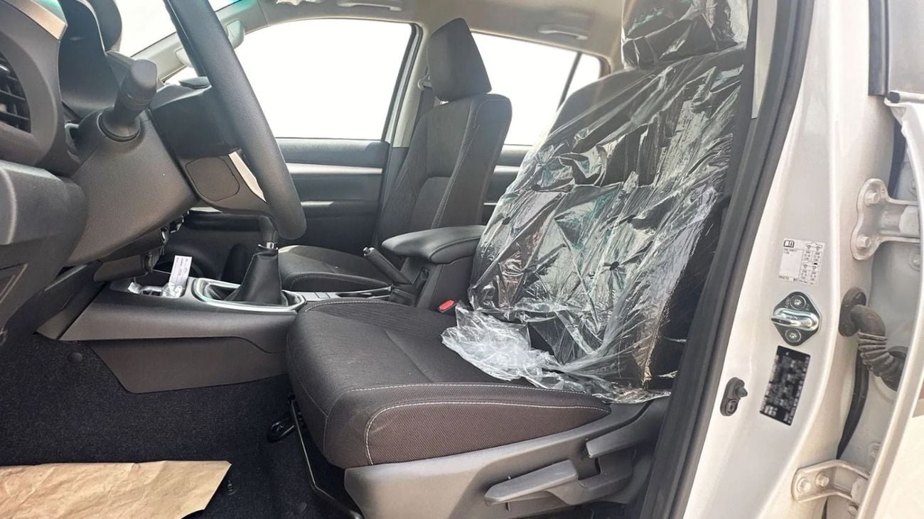 Toyota Hilux Toyota Hilux 2.4 MT 2025 Full option with diff lock