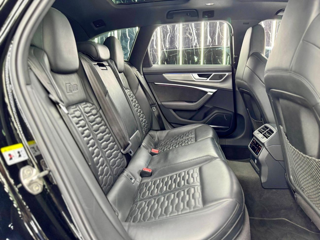 Audi RS6 2023 Audi RS6 Quattro Sportback, Warranty, Fully Loaded, Low Kms, Carbon Fiber Package, 600HP