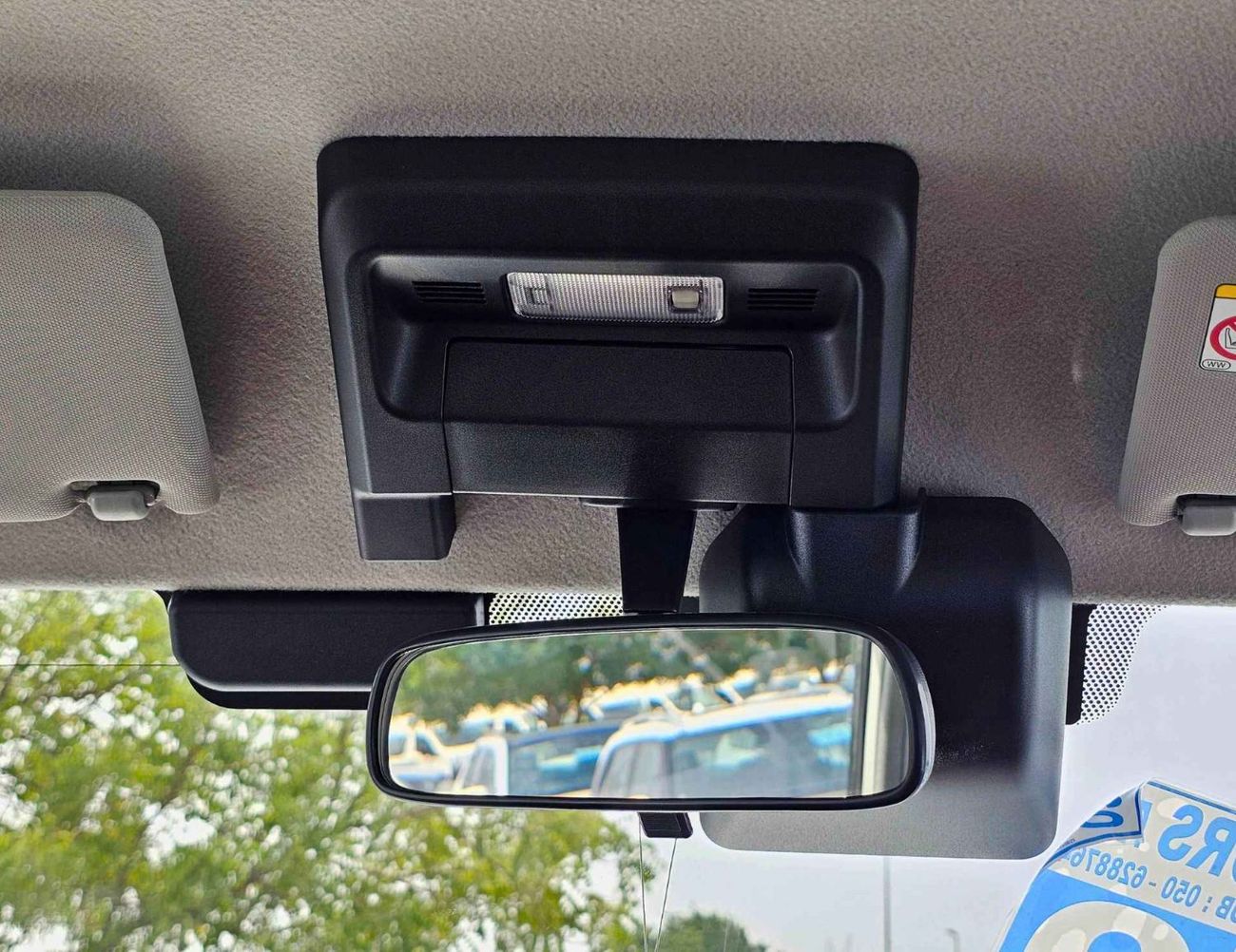 Toyota Land Cruiser 70 LC76 LX/2.8L DIESEL V4 A/T/LETAHER SEATS/DVD,CAMERA/ (CODE#HT76ZS)