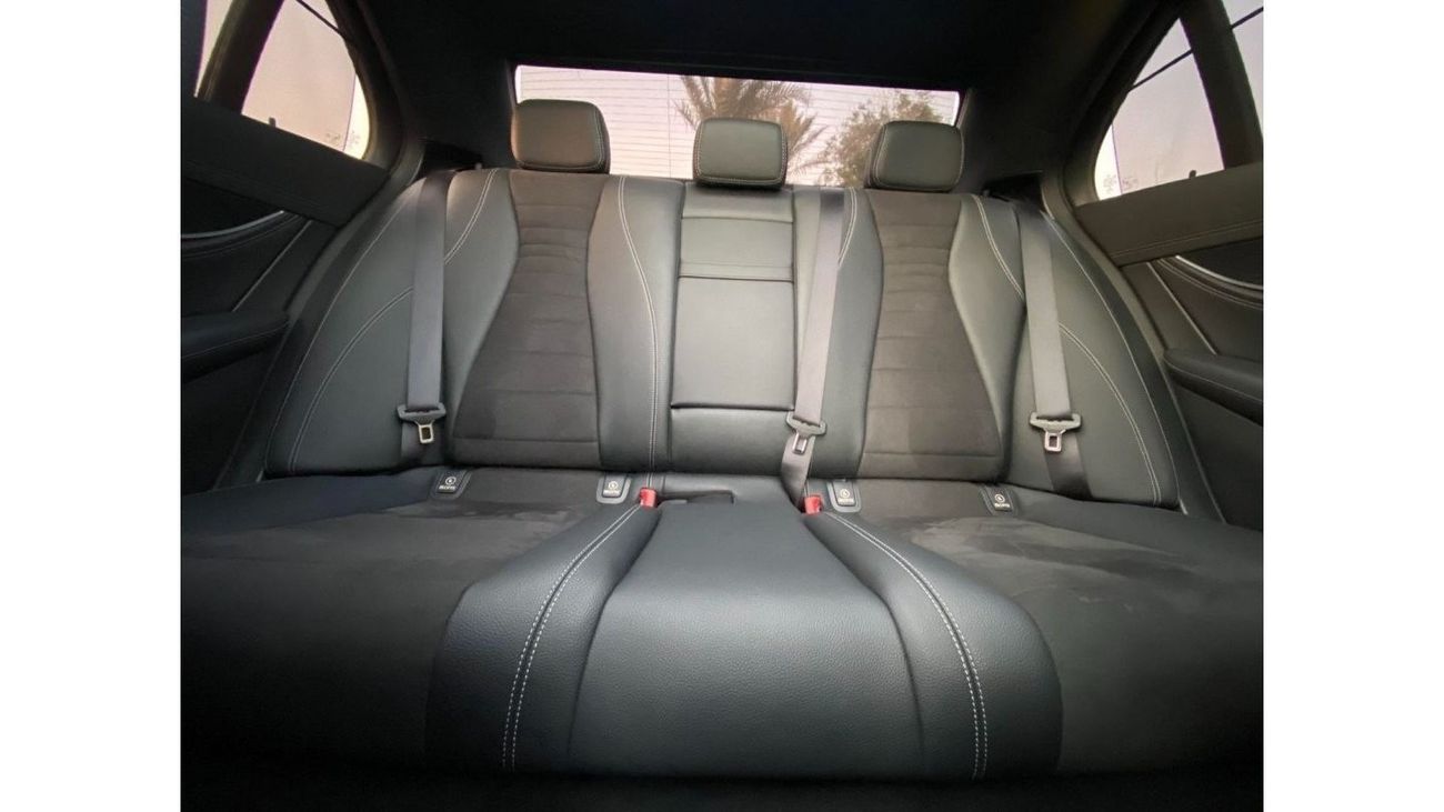 Mercedes-Benz E300 Premium + GCC SPEC UNDER WARRANTY AND SERVICE