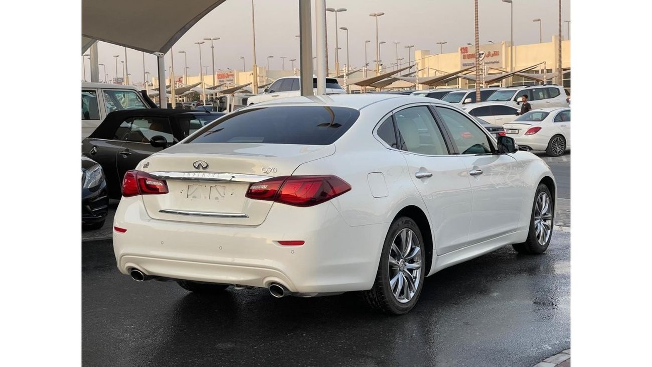 إنفينيتي Q70 لاكجري