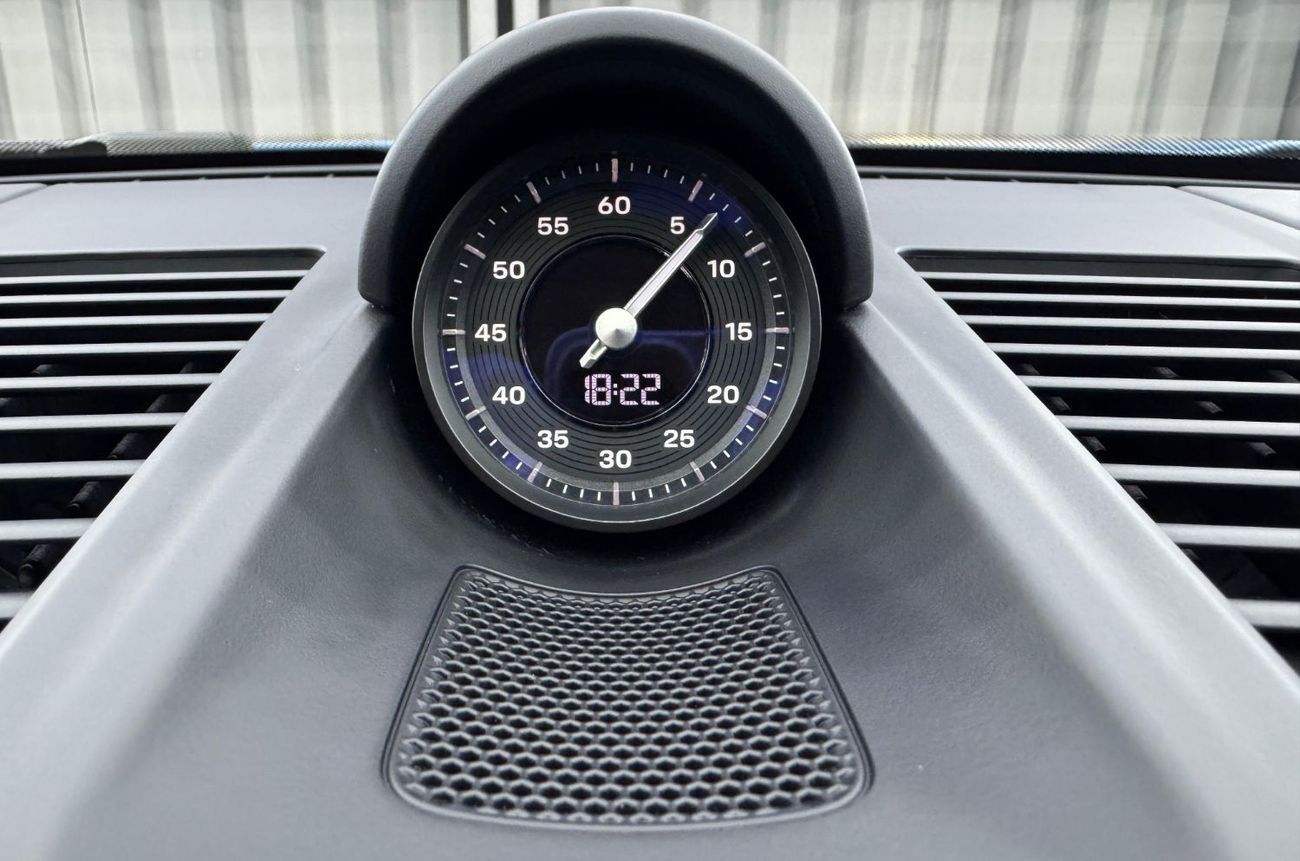 Porsche 911 Carrera GTS 3.6L (541 HP) Coupe 2025 Porsche 911, 2027 Porsche Warranty, Sport Chrono Package, Very