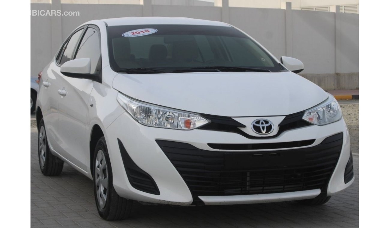 Toyota Yaris SE TOYOTA YARIS 2019 WHITE GCC EXCELLENT CONDITION WITHOUT ACCIDENT