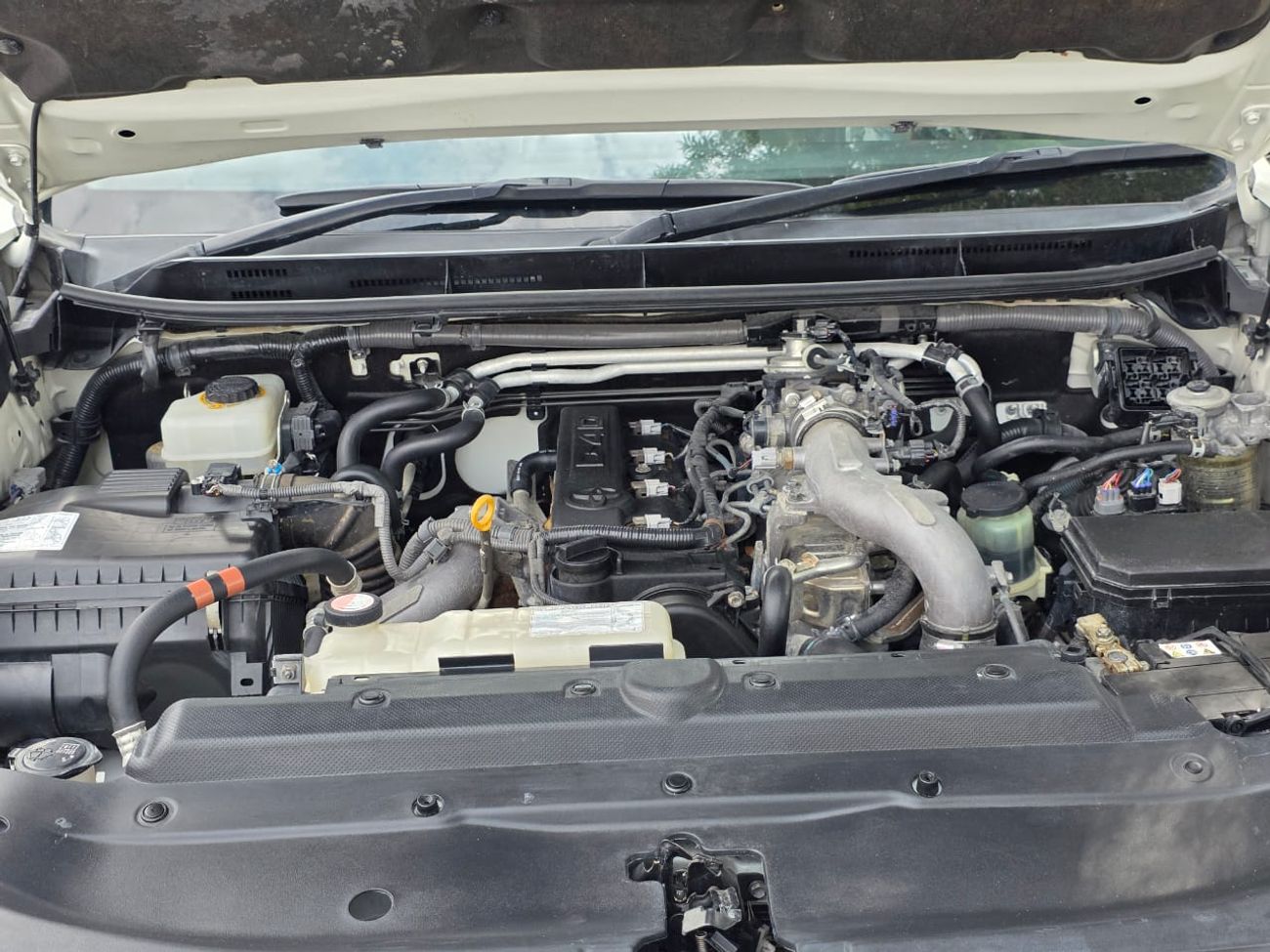 Toyota Prado 2022 shape ,diesel 3.0 liter right hand drive auto transmission