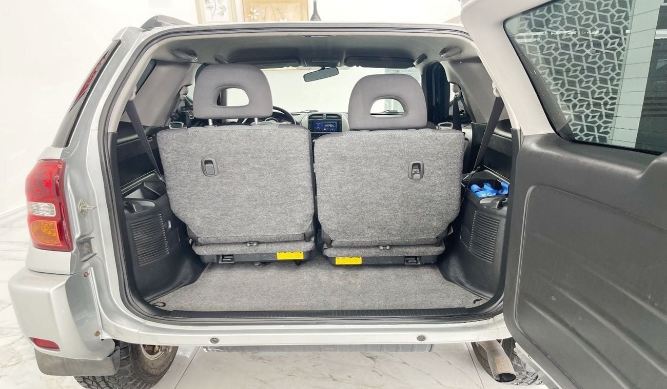 تويوتا راف ٤ Manual Transmission -Excellent Condition