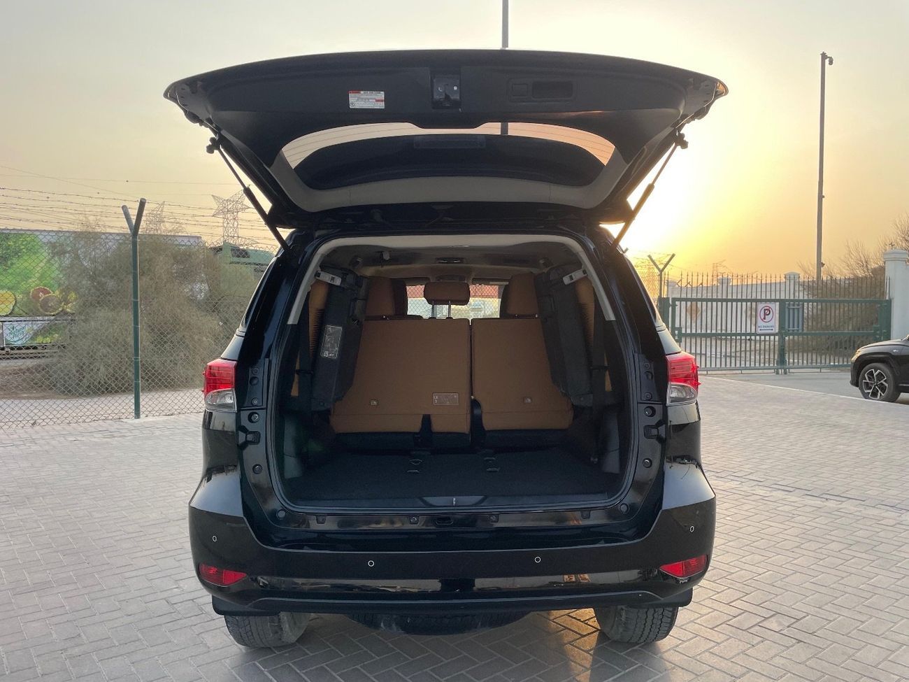 Toyota Fortuner GXR 4.0L (278 HP)