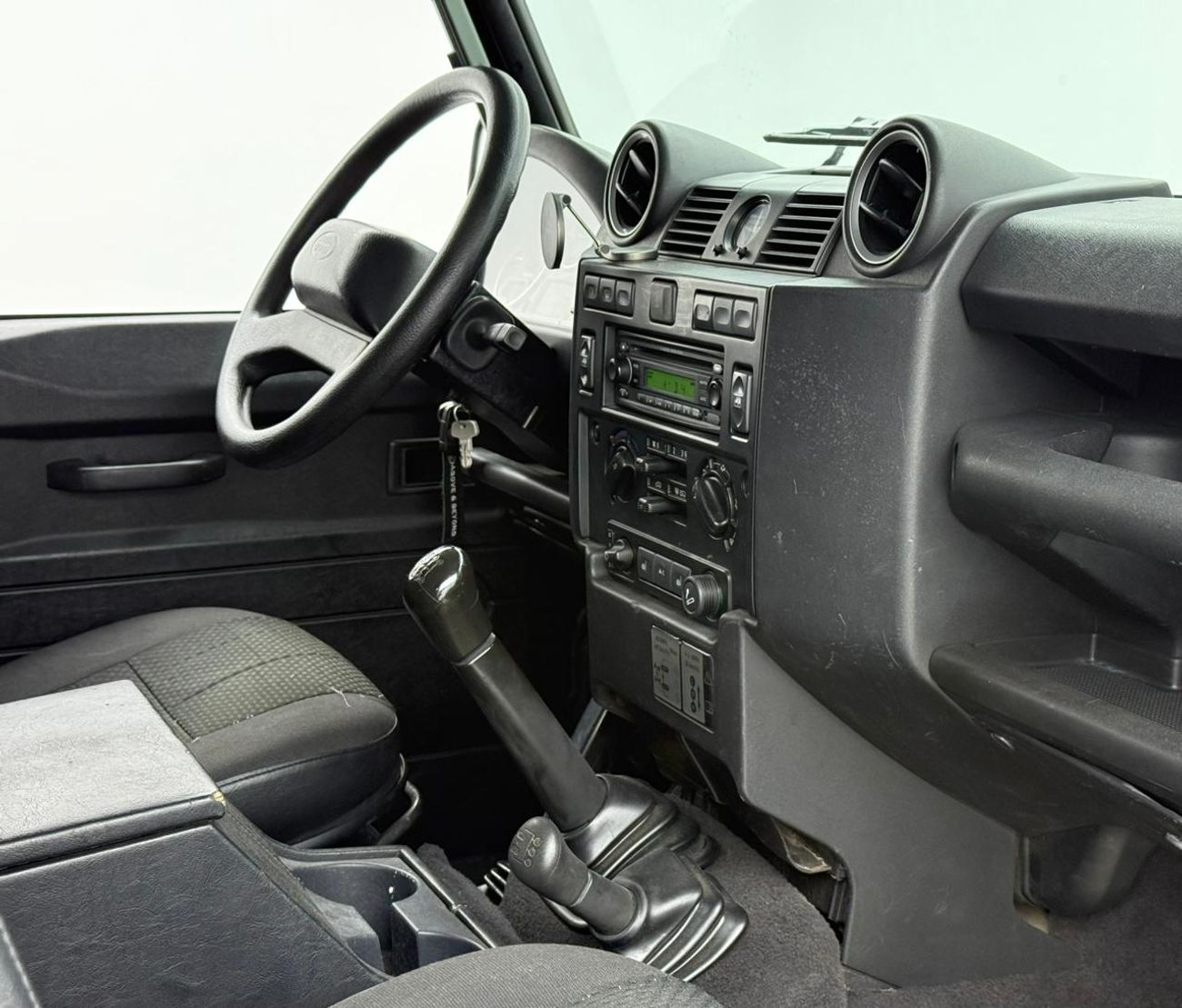 لاند روفر ديفندر 2008 Land Rover Defender 130, Heated Seats, Snorkel, Excellent Condition, European