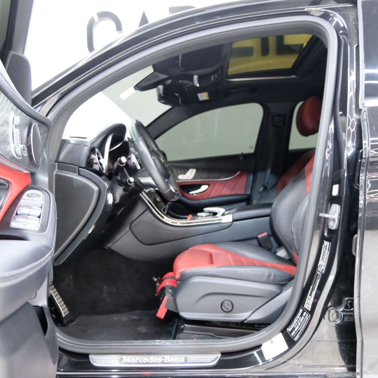 Mercedes-Benz GLC 250 4MATIC 2.0L Mercedes Benz GLC 250 4Matic 2018 AWD