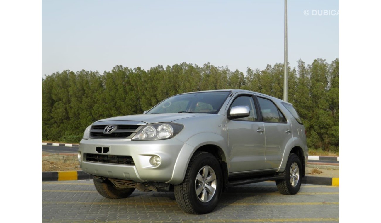 Toyota Fortuner 2008 4X2 Ref#209