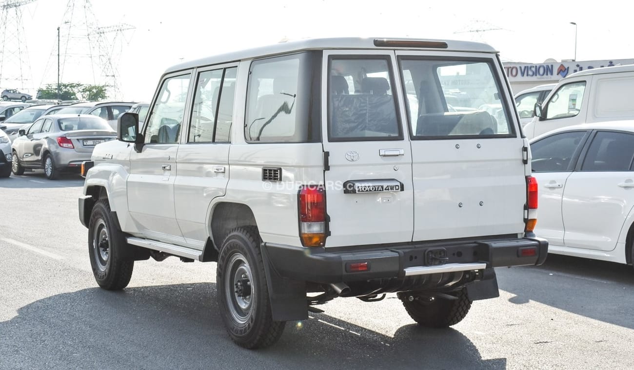Toyota Land Cruiser 70 LC76 4.2L Diesel V6 MY 2025