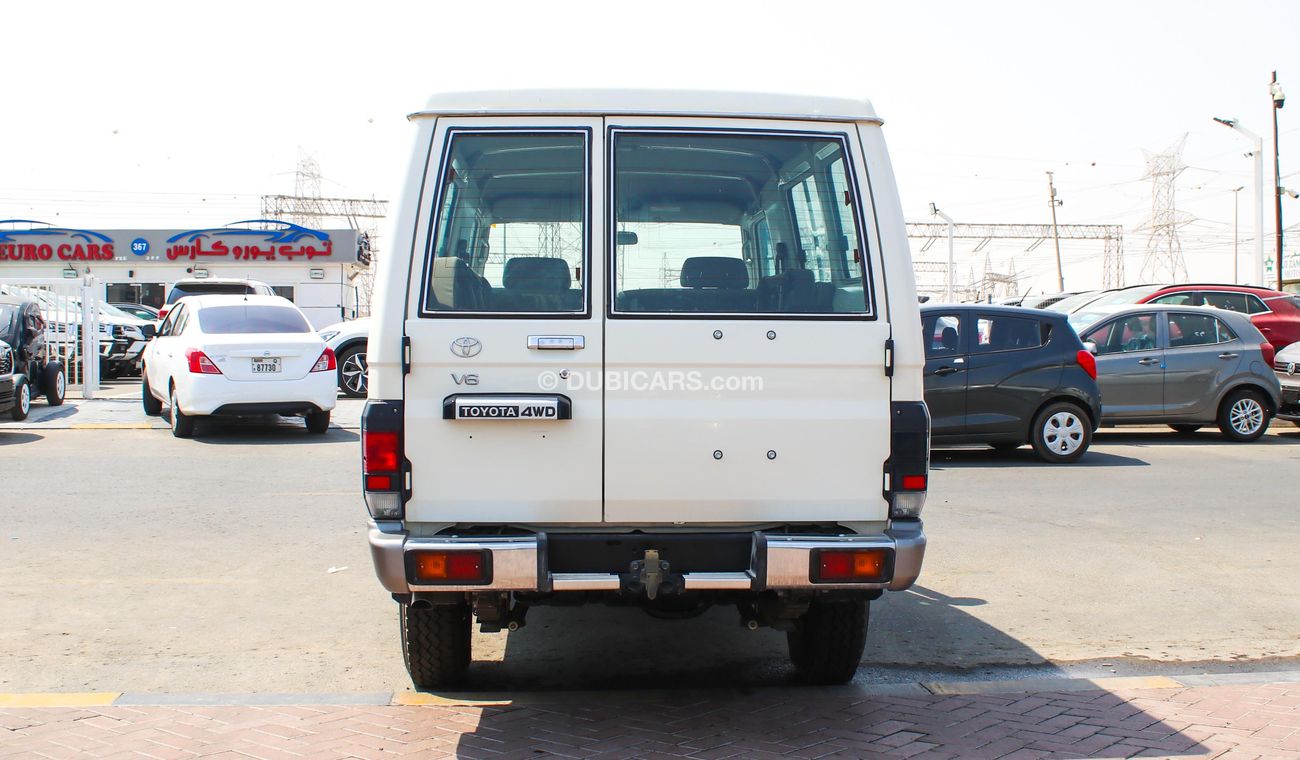 Toyota Land Cruiser 70