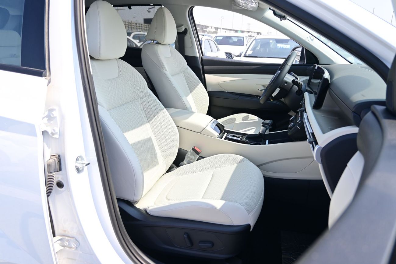 Hyundai Tucson Comfort 2.0L Hyundai Tucson 2.0L Petrol, FWD, Model 2025, Color White