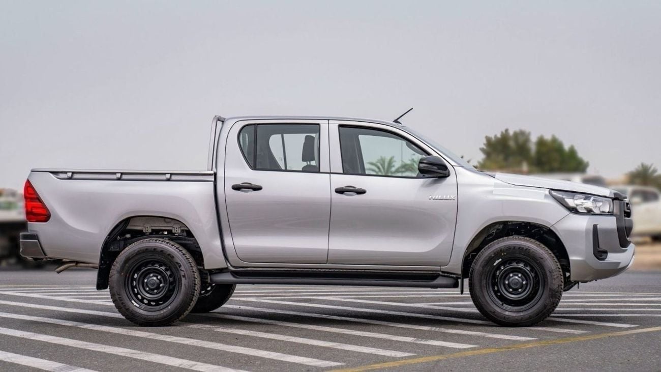 Toyota Hilux GL Hilux SR5 2.4 Diesel mid option MT2025