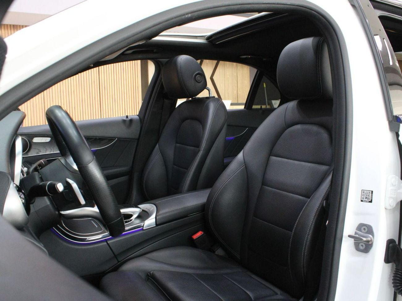 Mercedes-Benz C 300 2021 - Hybrid | with Warranty