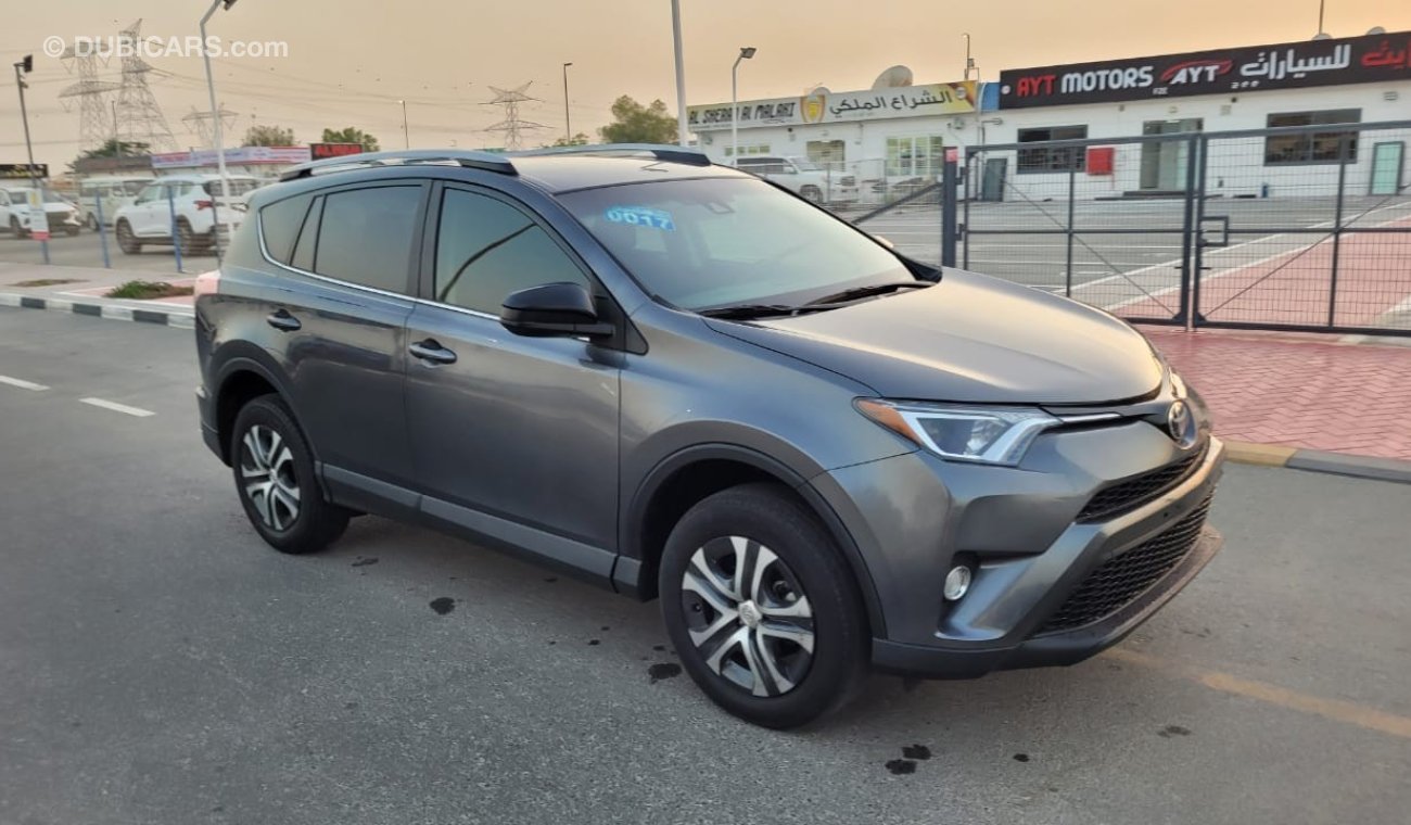 Toyota RAV4 LE