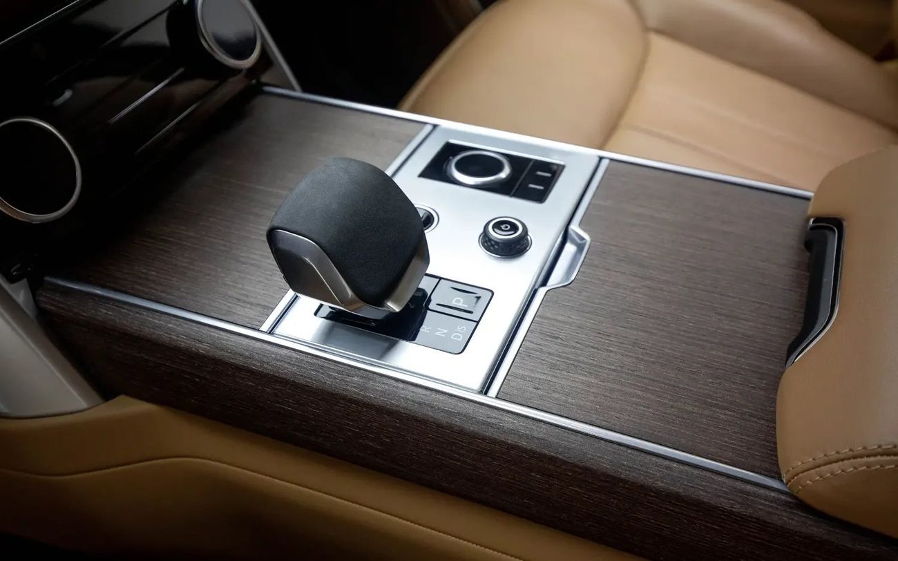 Land Rover Range Rover HSE P530 4.4L HSE P530 - GCC Spec - With Warranty and Service Contract