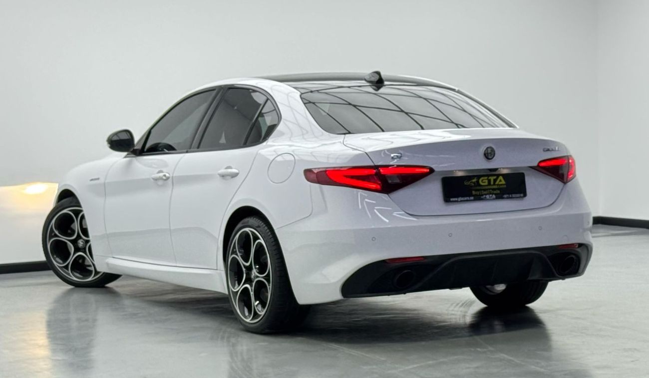ألفا روميو جوليا Q2 Veloce 2023 Alfa Romeo Giulia Q2 Veloce, Nov 2027 Alfa Romeo Warranty + Service Pack, Low Kms, GC