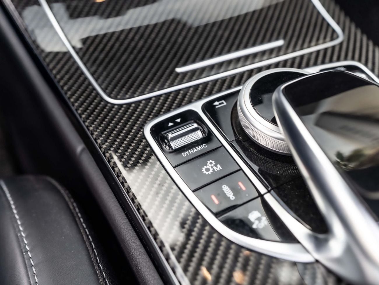 مرسيدس بنز C 63 AMG STD