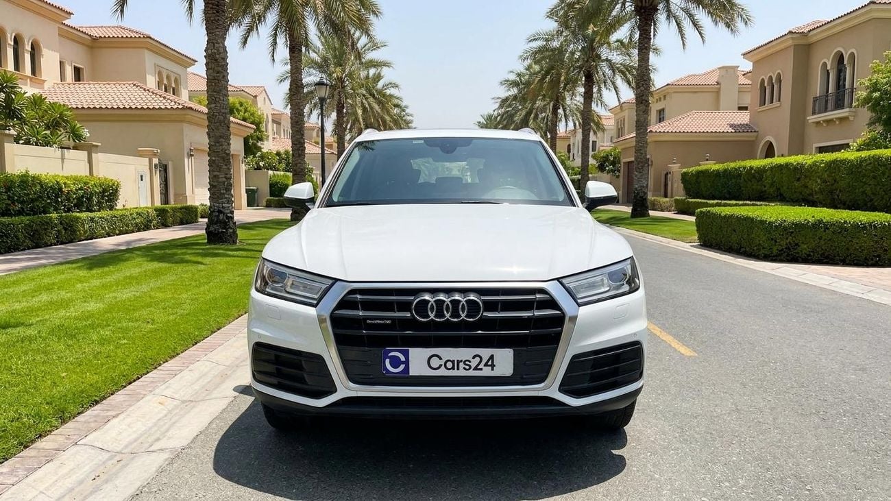 أودي Q5 45 TFSI كارس24 هي سوق ضخم للسيارات المستعملة موثوق ومضمون ٪كارس24 هي سوق ضخم للسيارات المستعملة موثوق ومضمون