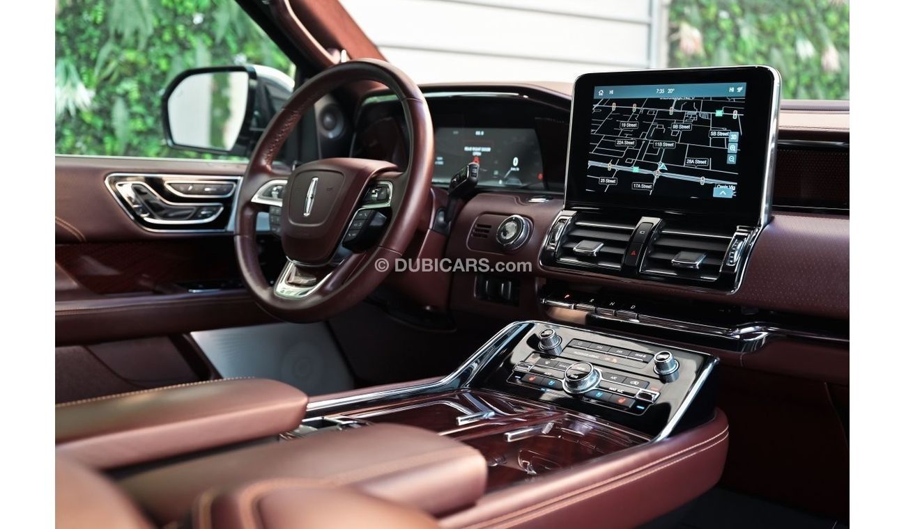 Lincoln Navigator L Presidential | 5,873 P.M  | 0% Downpayment | Magnificient Condition!