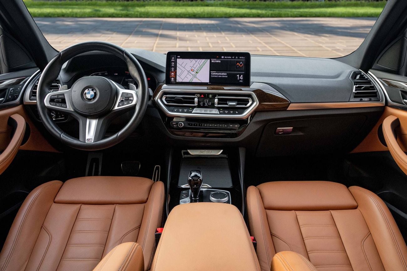 بي أم دبليو X3 XDRIVE 30i M SPORT X3 M-Kit | 3,428 P.M | 0% Downpayment | Agency maintained!