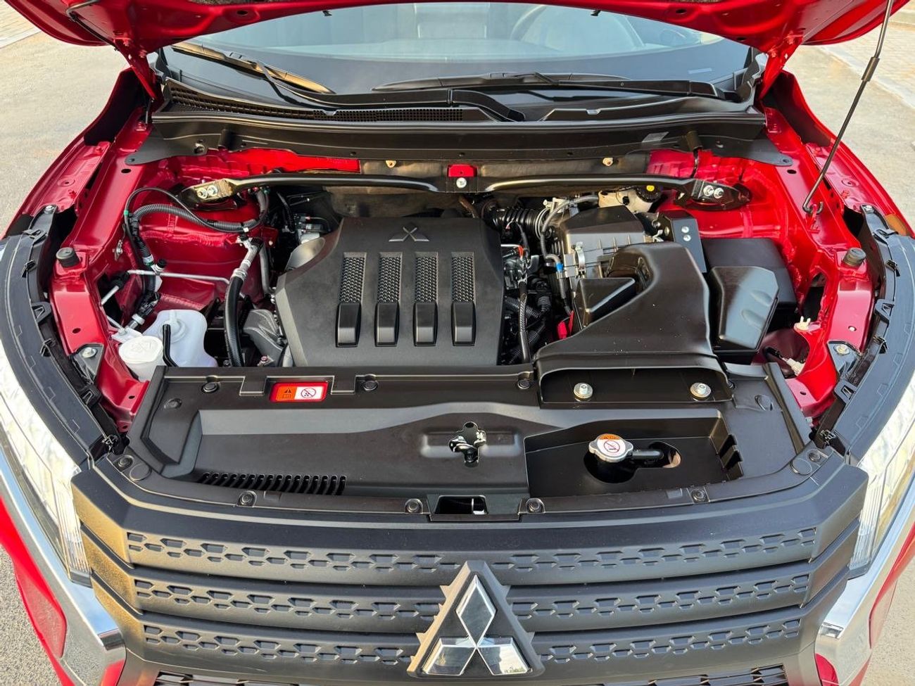 ميتسوبيشي إكلبس كروس 2024 CROSS LX AWD 2.0 CC CANADA SPEC