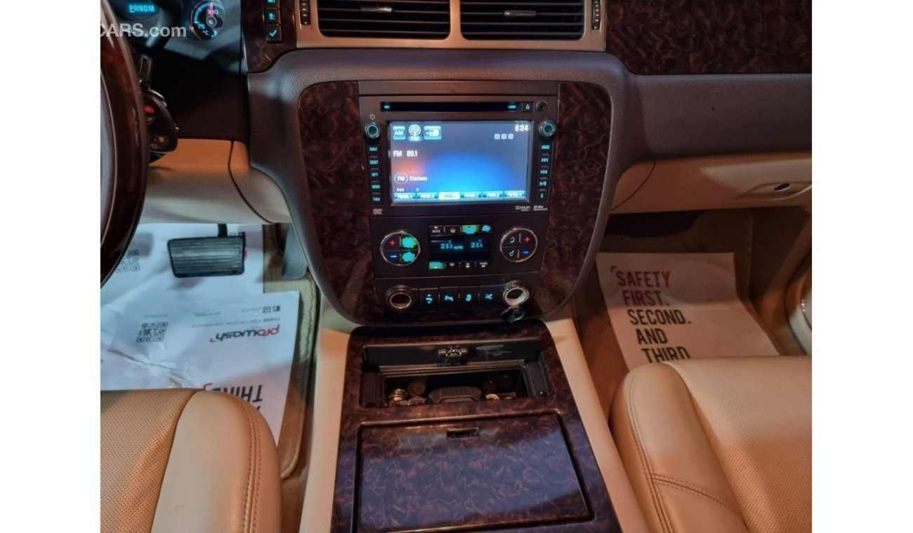 GMC Yukon GMC YUKON MODEL 2013 (128,000 km Driven)